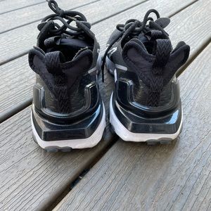 WOMENS/MENS NIKE REACT